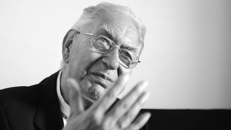 le-cardinal-suisse-georges-cottier-au-vatican-le-20-juillet-2005_5574555